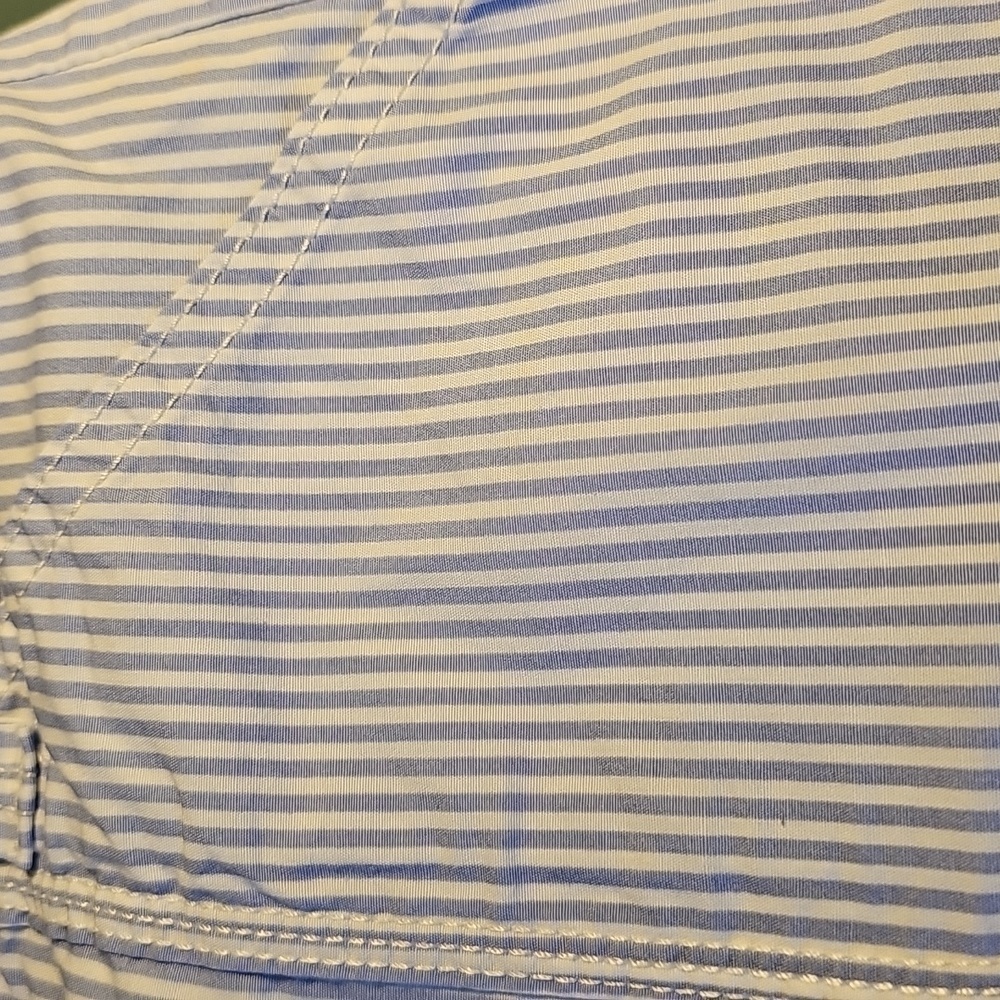 St. Johns Bay Bermuda Shorts Blue Striped. Size 10. 4 Pockets - Picture 2 of 13